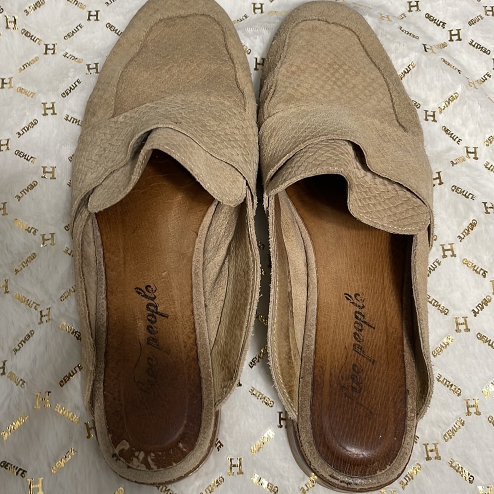 Free People Tan Suede Loafer Mules size 7.5